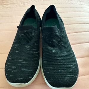 Skechers 14971 slip on tennis shoes size 8